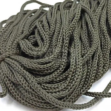 Шнур 6мм 5,65 гр/м цв хаки (уп 100м/600м) Шнур 6мм 5,65 гр/м цв хаки (уп 100м/600м)