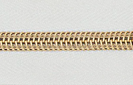 Рулонная молния спиральная (витая) тип 5 декоративная цв 101 зв Rus Gold (рул 200м/уп 2000м) Рулонная молния спиральная (витая) тип 5 декоративная цв 101 зв Rus Gold (рул 200м/уп 2000м)